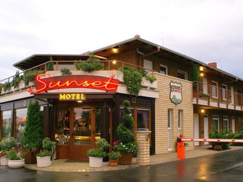 Sunset Motel Szombathely Exterior photo